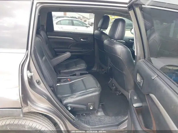 5TDYZRFH8KS337445 2019 TOYOTA HIGHLANDER - Image 8