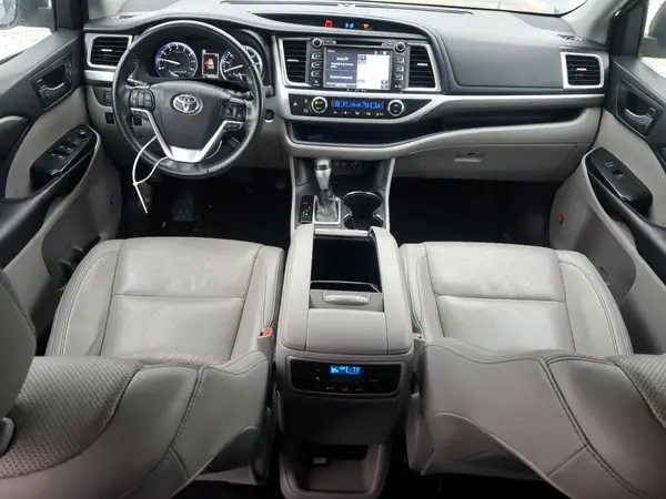 5TDYZRFH8KS364953 2019 TOYOTA HIGHLANDER - Image 8