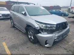5TDYZRFH9HS193588 2017 TOYOTA HIGHLANDER