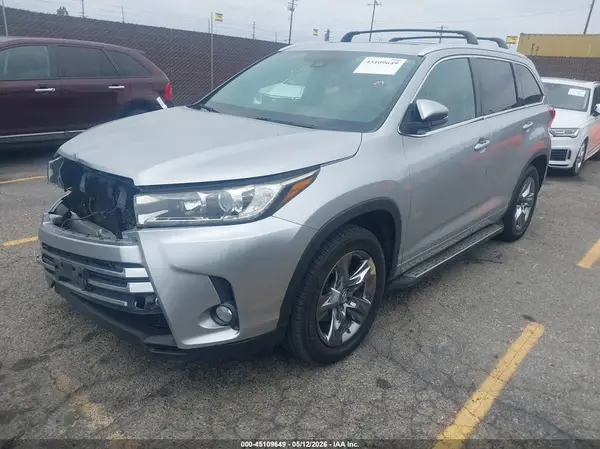 5TDYZRFH9HS193588 2017 TOYOTA HIGHLANDER - Image 2