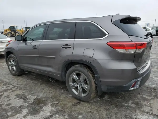 5TDYZRFH9HS194742 2017 TOYOTA HIGHLANDER - Image 2