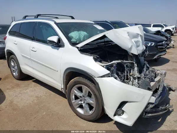 5TDYZRFH9HS198614 2017 TOYOTA HIGHLANDER - Image 1