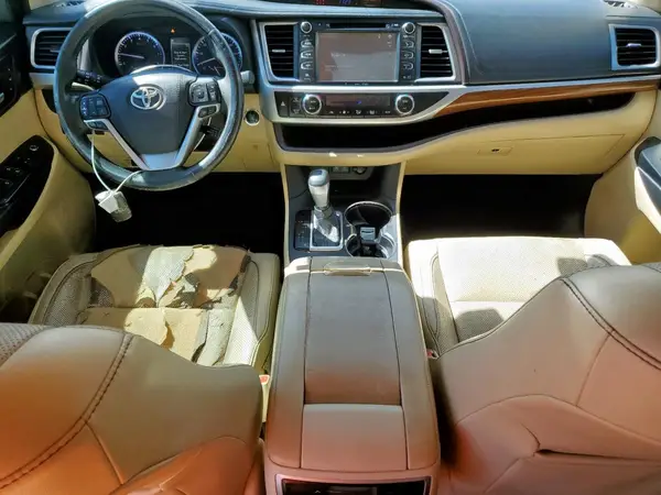 5TDYZRFH9HS210261 2017 TOYOTA HIGHLANDER - Image 8