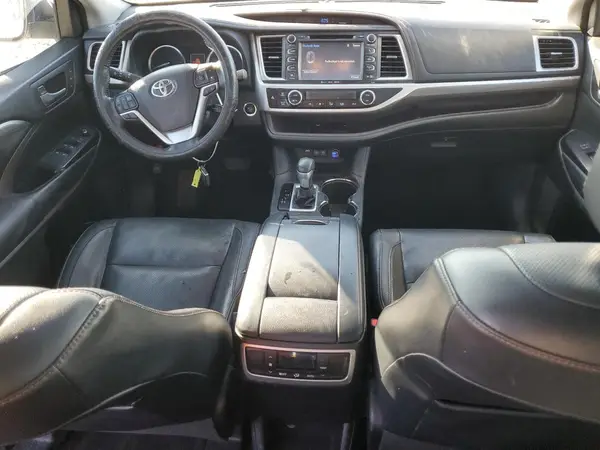 5TDYZRFH9HS215234 2017 TOYOTA HIGHLANDER - Image 8