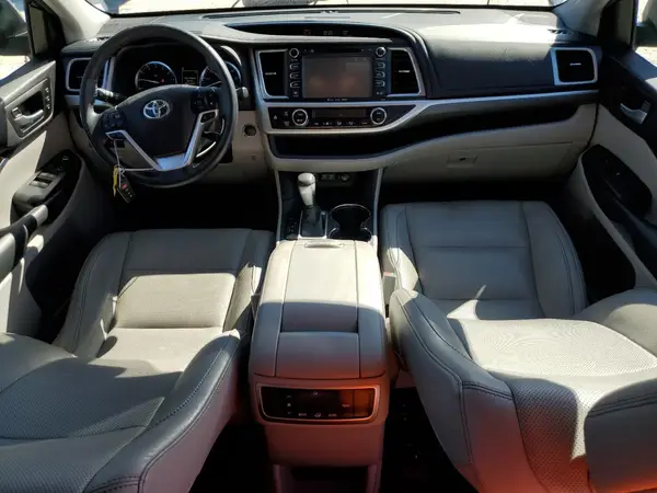 5TDYZRFH9HS220434 2017 TOYOTA HIGHLANDER - Image 8