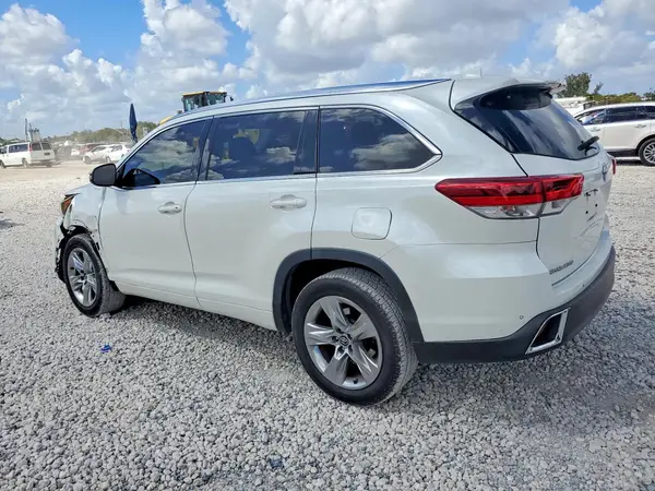 5TDYZRFH9HS229716 2017 TOYOTA HIGHLANDER - Image 2