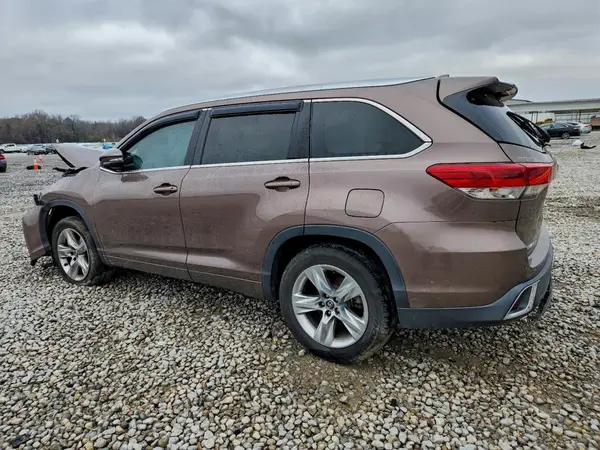 5TDYZRFH9HS233961 2017 TOYOTA HIGHLANDER - Image 2