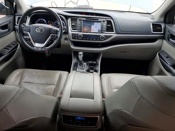 5TDYZRFH9JS234825 2018 TOYOTA HIGHLANDER - Image 8