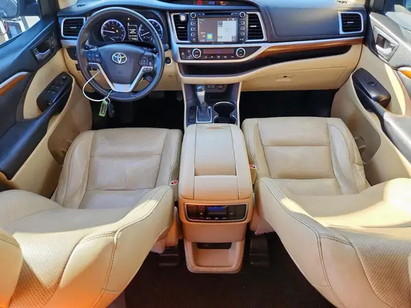 5TDYZRFH9JS239281 2018 TOYOTA HIGHLANDER - Image 8