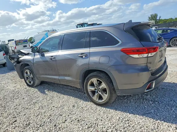 5TDYZRFH9JS243377 2018 TOYOTA HIGHLANDER - Image 2