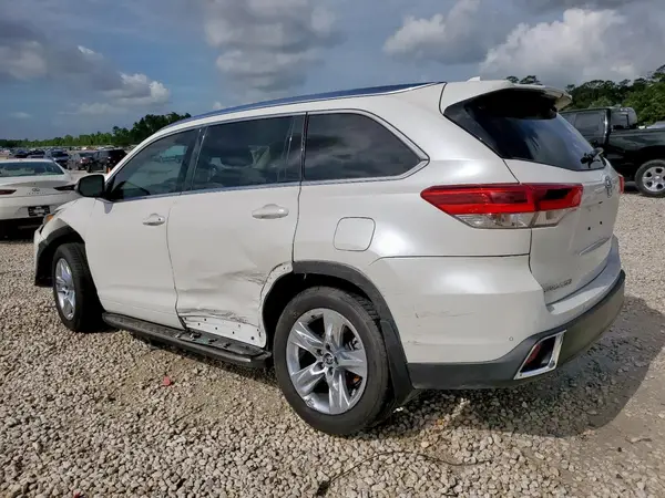 5TDYZRFH9JS273463 2018 TOYOTA HIGHLANDER - Image 2