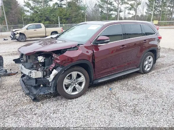 5TDYZRFH9JS282194 2018 TOYOTA HIGHLANDER - Image 2