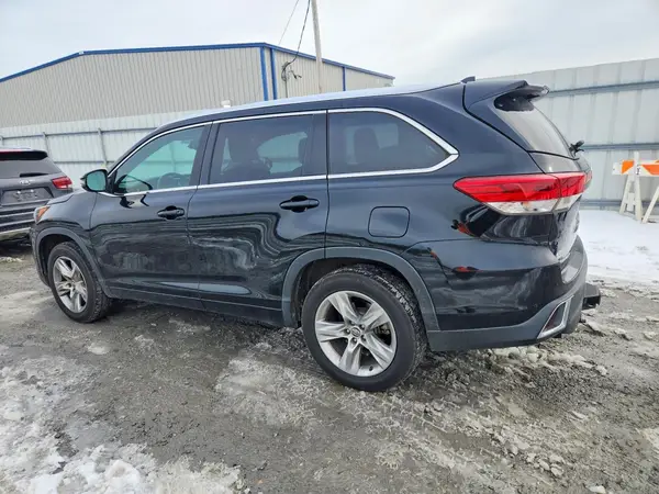 5TDYZRFH9JS288660 2018 TOYOTA HIGHLANDER - Image 2