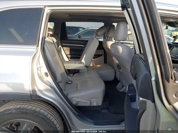 5TDYZRFH9KS295349 2019 TOYOTA HIGHLANDER - Image 8