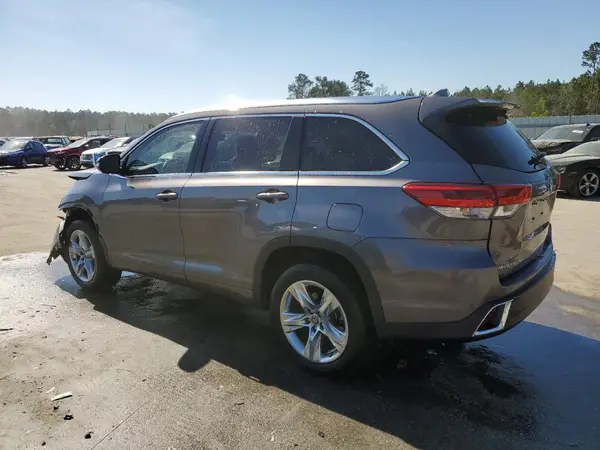 5TDYZRFHXHS225397 2017 TOYOTA HIGHLANDER - Image 2