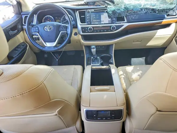5TDYZRFHXHS226355 2017 TOYOTA HIGHLANDER - Image 8