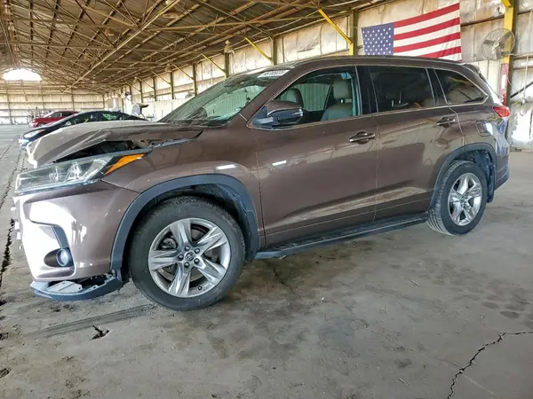 5TDYZRFHXJS257711 2018 TOYOTA HIGHLANDER - Image 1