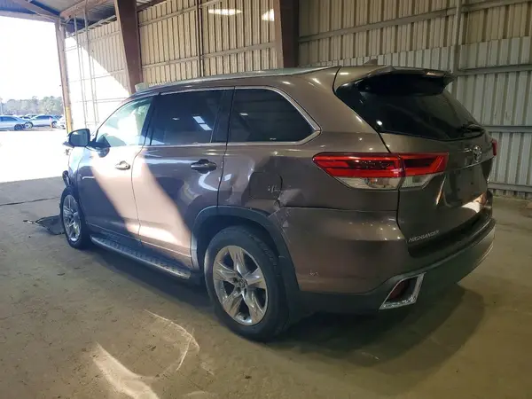 5TDYZRFHXJS270247 2018 TOYOTA HIGHLANDER - Image 2