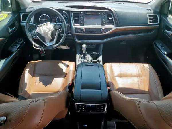 5TDYZRFHXKS307105 2019 TOYOTA HIGHLANDER - Image 8
