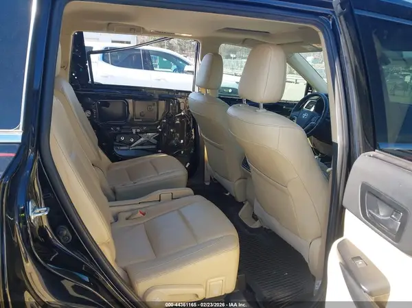 5TDYZRFHXKS334448 2019 TOYOTA HIGHLANDER - Image 8