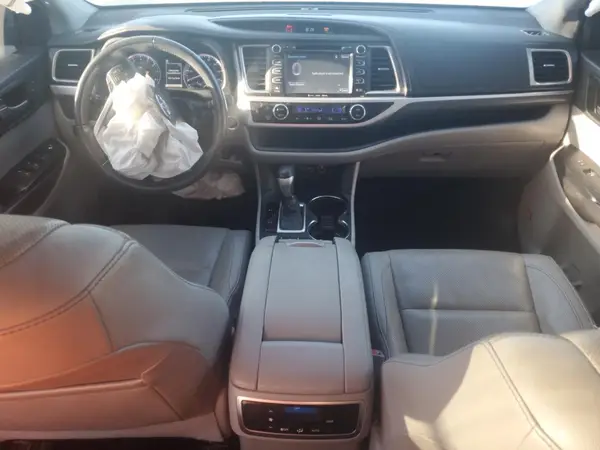 5TDYZRFHXKS353856 2019 TOYOTA HIGHLANDER - Image 8