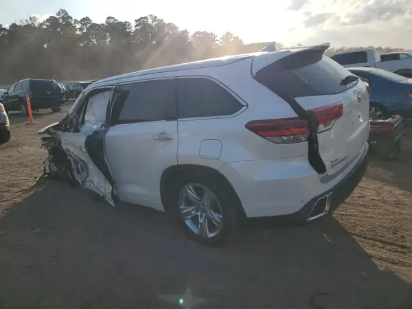 5TDYZRFHXKS361553 2019 TOYOTA HIGHLANDER - Image 2