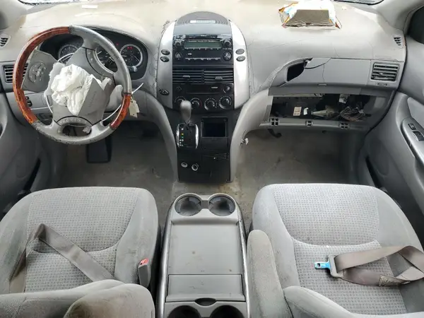 5TDZA23CX6S520508 2021 TOYOTA SIENNA - Image 8
