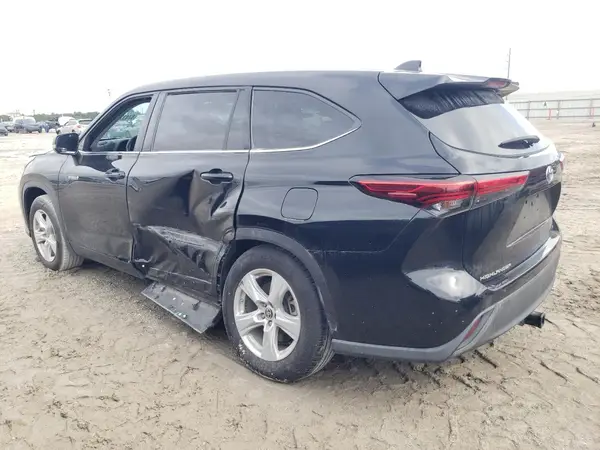 5TDZARAH0MS505391 2021 TOYOTA HIGHLANDER - Image 2