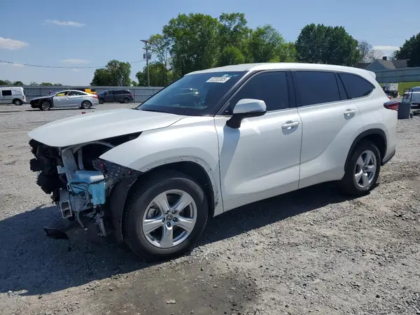 5TDZARAH0NS516943 2022 TOYOTA HIGHLANDER - Image 1