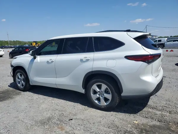 5TDZARAH0NS516943 2022 TOYOTA HIGHLANDER - Image 2