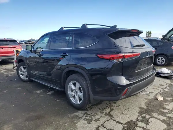 5TDZARAH1NS516238 2022 TOYOTA HIGHLANDER - Image 2