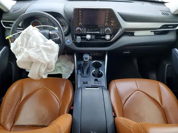 5TDZARAH2NS510562 2022 TOYOTA HIGHLANDER - Image 8