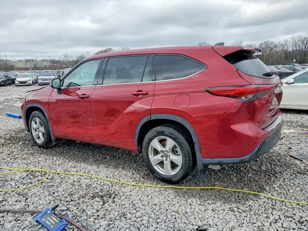 5TDZARAH2NS515793 2022 TOYOTA HIGHLANDER - Image 2