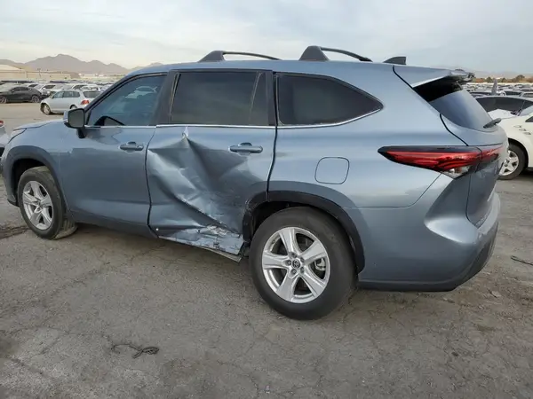 5TDZARAH2PS525887 2023 TOYOTA HIGHLANDER - Image 2