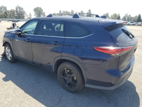 5TDZARAH3MS507507 2021 TOYOTA HIGHLANDER - Image 2