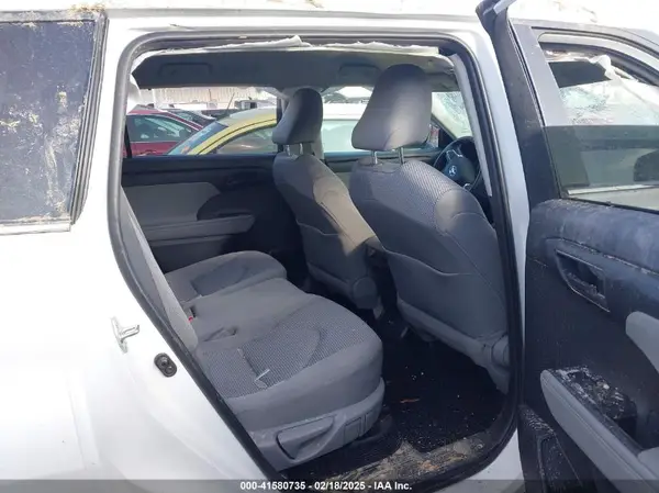 5TDZARAH3MS507748 2021 TOYOTA HIGHLANDER - Image 8