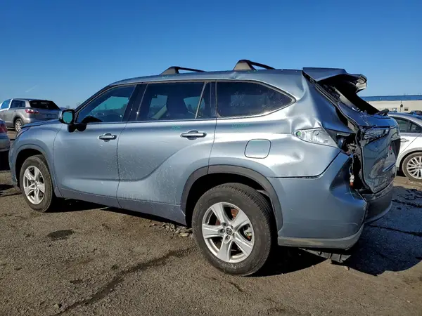 5TDZARAH3NS014640 2022 TOYOTA HIGHLANDER - Image 2