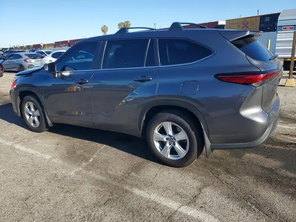 5TDZARAH3PS022708 2023 TOYOTA HIGHLANDER - Image 2