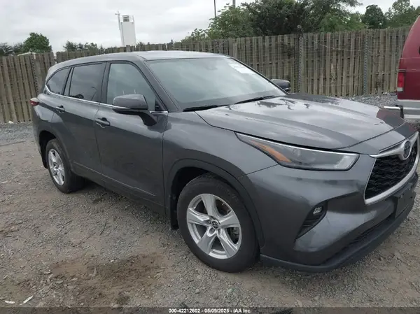 5TDZARAH3PS526191 2023 TOYOTA HIGHLANDER - Image 1