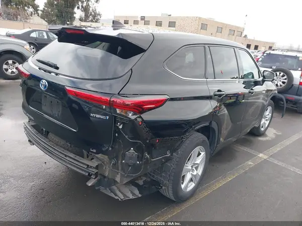5TDZARAH4MS507726 2021 TOYOTA HIGHLANDER - Image 8