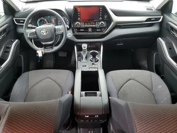 5TDZARAH4MS509640 2021 TOYOTA HIGHLANDER - Image 8