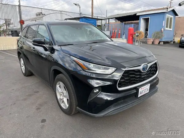 5TDZARAH5MS009776 2021 TOYOTA HIGHLANDER - Image 2