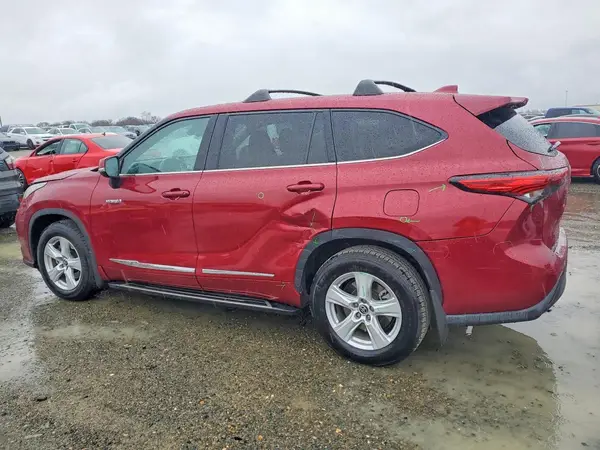 5TDZARAH5MS504219 2021 TOYOTA HIGHLANDER - Image 2