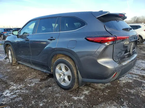5TDZARAH5PS523857 2023 TOYOTA HIGHLANDER - Image 2