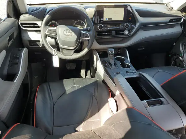 5TDZARAH5RS537289 2024 TOYOTA HIGHLANDER - Image 8
