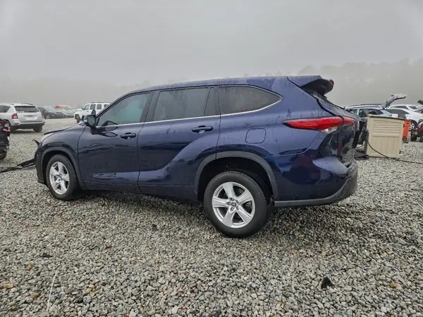 5TDZARAH6NS516171 2022 TOYOTA HIGHLANDER - Image 2