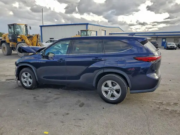 5TDZARAH7LS000981 2020 TOYOTA HIGHLANDER - Image 2