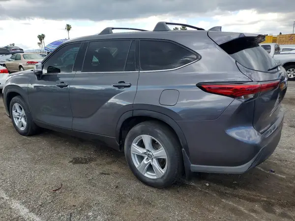 5TDZARAH7MS008788 2021 TOYOTA HIGHLANDER - Image 2