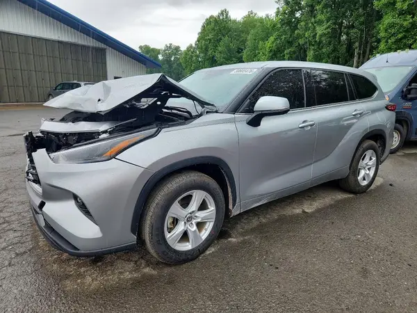 5TDZARAH7NS516762 2022 TOYOTA HIGHLANDER - Image 1