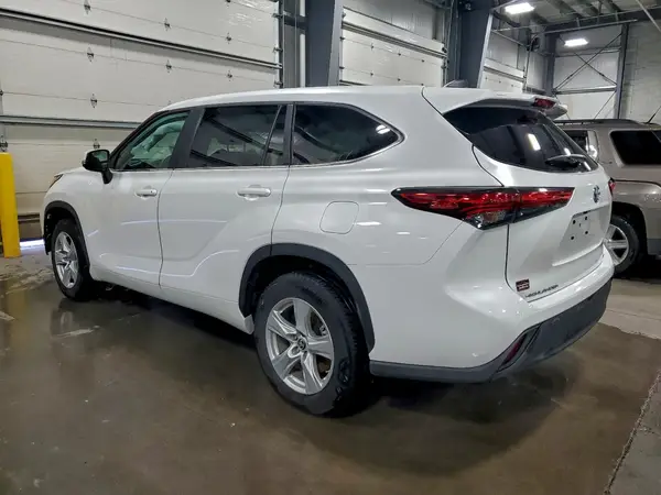 5TDZARAH7PS021013 2023 TOYOTA HIGHLANDER - Image 2